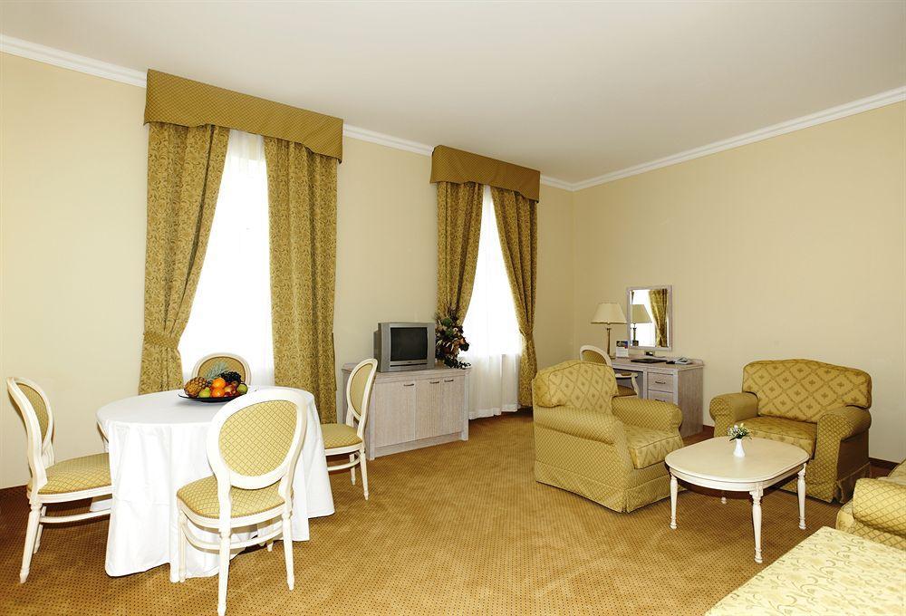 Hotel Kvarner Palace Crikvenica Exterior foto