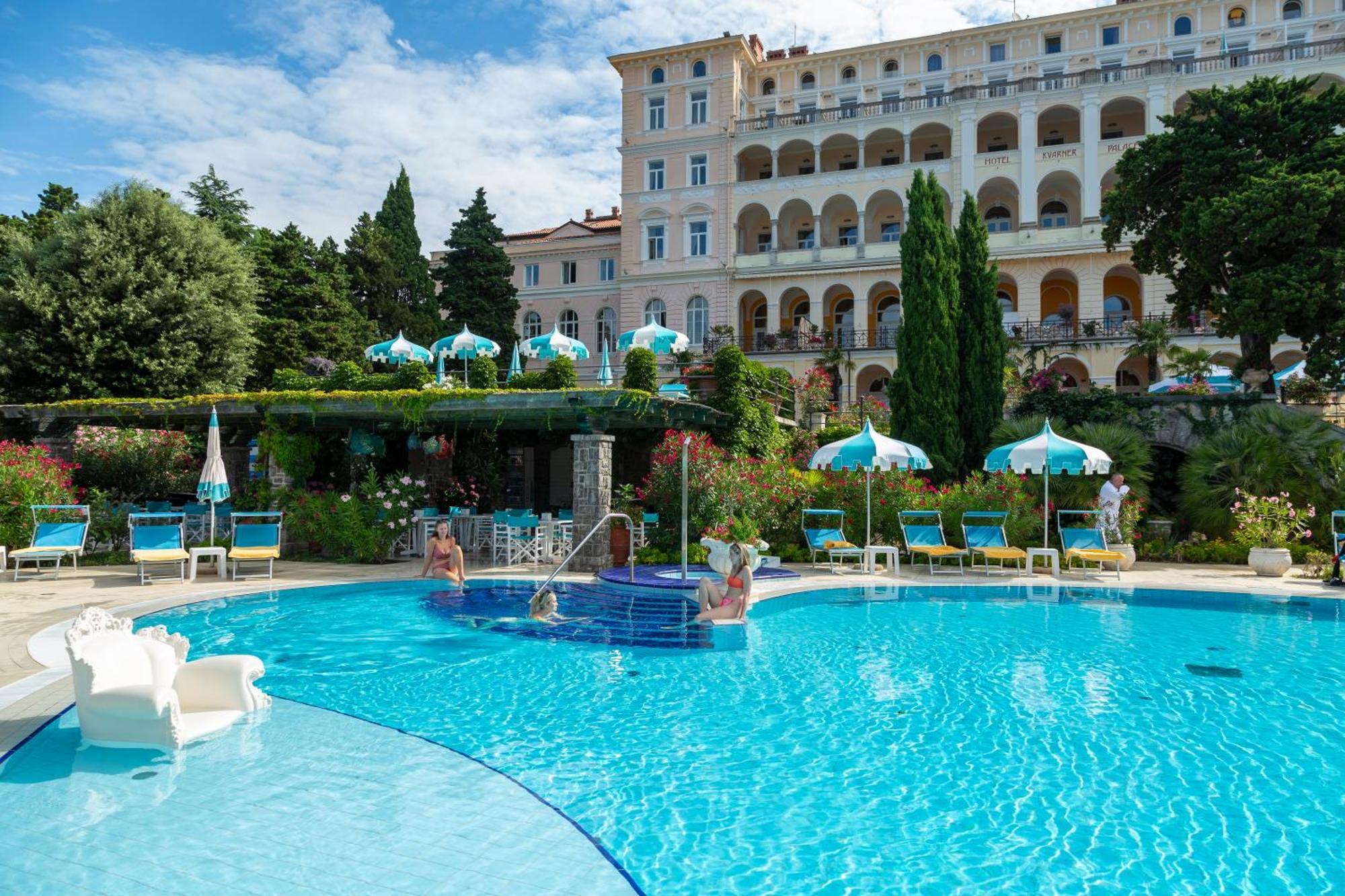Hotel Kvarner Palace Crikvenica Exterior foto