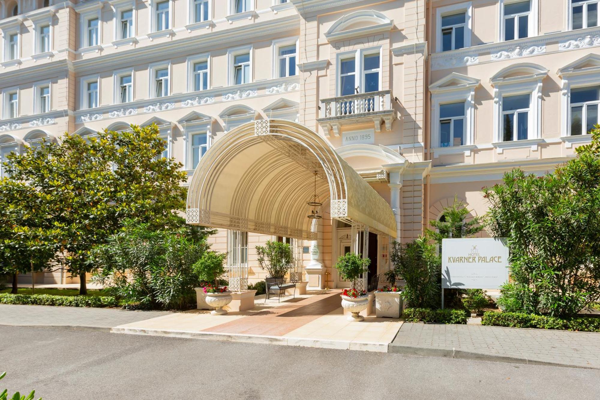 Hotel Kvarner Palace Crikvenica Exterior foto
